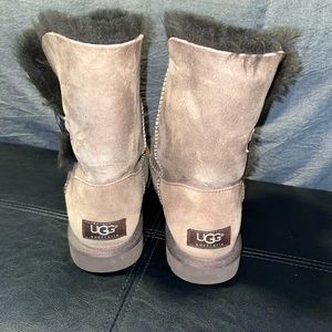 Ugg Bailey Button II boots